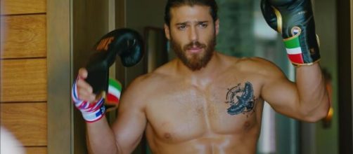 Can Yaman, nuova soap in arrivo su Canale 5?