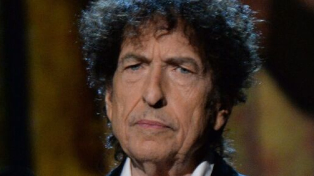 Bob Dylan &egrave; stato accusato di violenza sessuale