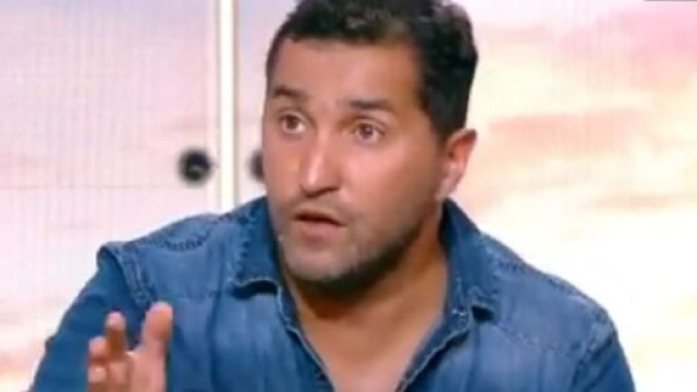 Nabil Djellit détruit la politique de recrutement de l'Olympique Lyonnais (Credit : L'Equipe du Soir)