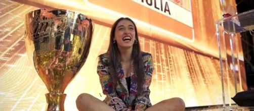 Giulia Stabile, su Ig, confessa di sta che superando tutti i suoi complessi.