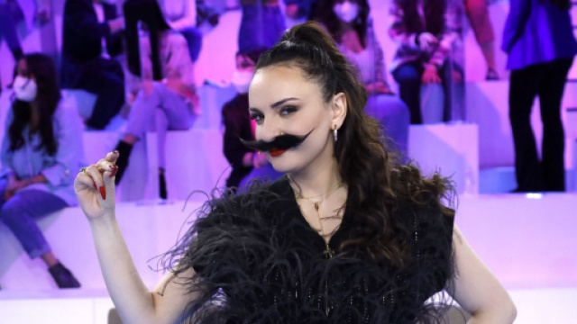 Arisa apprezza Martina e Raffaele.