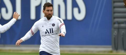 Le vrai salaire de Messi au PSG vient de fuiter (Source : Paris Saint-Germain via Twitter)