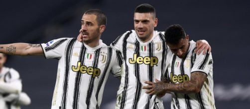 La Juventus pensa alle cessioni: due difensori ufficialmente sul ... - yahoo.com