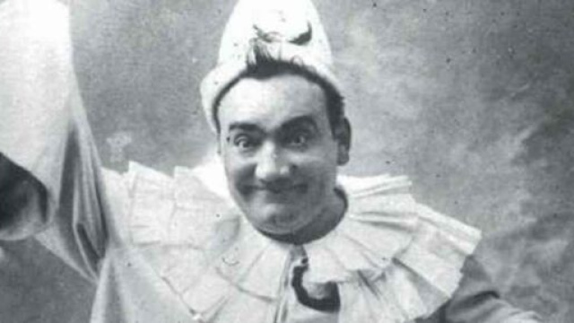 Il cantante lirico napoletano Enrico Caruso.