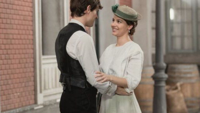 Una vita, anticipazioni spagnole: Camino riceverà un dono da Maite.