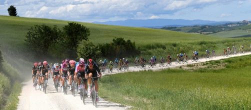 Ciclismo, per i corridori del World Tour stipendi mensili sopra i diecimila euro