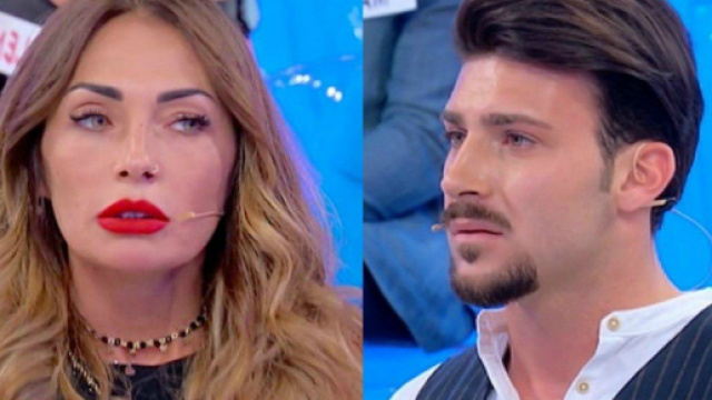 Uomini e Donne, retroscena dame e cavalieri: Ida e Nicola dovrebbero tornare dopo lo stop.