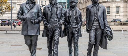 Statue of the Beatles in Liverpool / Photo via Pauldaley1977, Pixabay