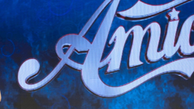 Maria De Filippi racconta come si approccia ai nuovi talenti di Amici.