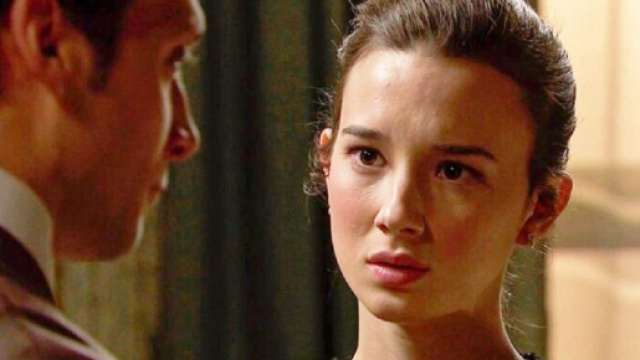 Una vita, anticipazioni 5-11 settembre: Camino riceve una scatola da Maite.