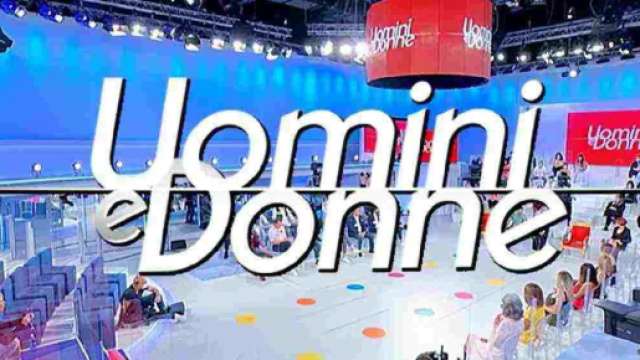 Uomini e Donne, l'autrice Mennoia svela la data del debutto: 'Iniziamo il 24 agosto'.