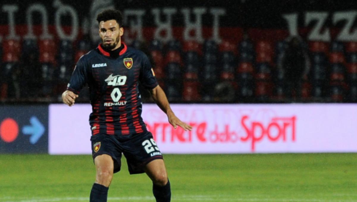 Calciomercato Crotone Riviere Potrebbe Partire Il Cosenza Pronto All Offerta