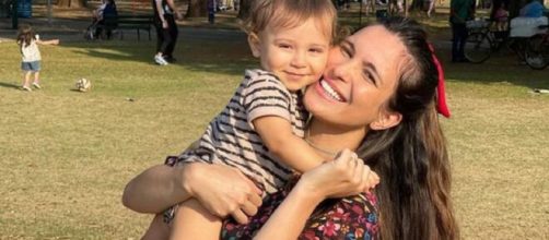 Kamila Salgado curte dia de sol com o filho (Reprodução/Instagram/@kamila_salgado)