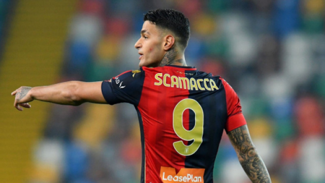 Gianluca Scamacca ha giocato nel Genoa nella stagione 2020-2021.