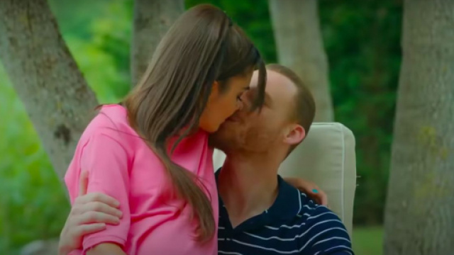 Sen Çal Kapımı, spoiler puntata 51: Serkan vuole sapere se 'baby Bolat' è maschio o femmina.