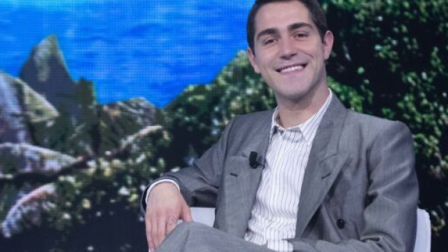 Tommaso Zorzi, insulti omofobi dal tour manager di Dua Lipa: 'Siete gay, muori'.