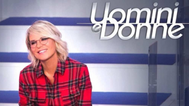 Uomini e Donne, terza e quarta puntata: il cast si riunisce lunedì 30 e martedì 31 agosto.