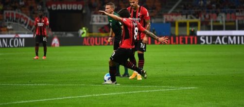 Sandro Tonali segna il primo gol in rossonero che apre il match - foto di acmilan.com