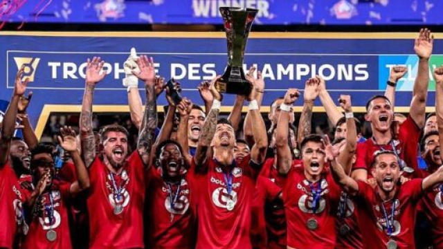 Les joueurs du LOSC, vainqueurs du Trophée des champions 2021 - Source : capture d'écran, Instagram @ligue1ubereats