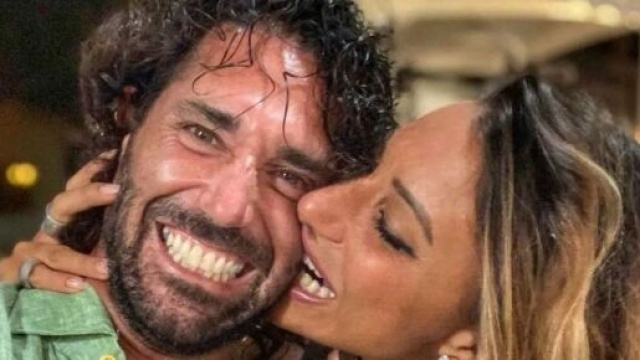 Uomini e Donne, Luca ed Elisabetta sono in crisi? Deianira sbotta: 'Due arraffoni'.