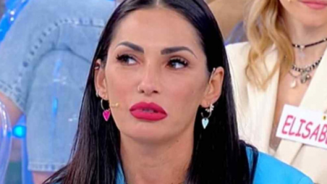 Uomini e Donne, registrazione 30 agosto: Ida invaghita di un ragazzo, Matteo preferito a Joele.