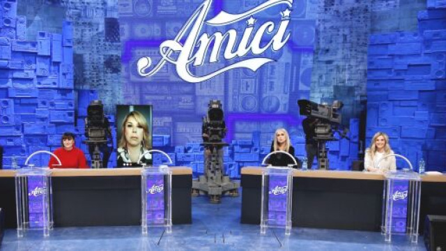 Amici 21: cambiamenti nel cast dei professori.