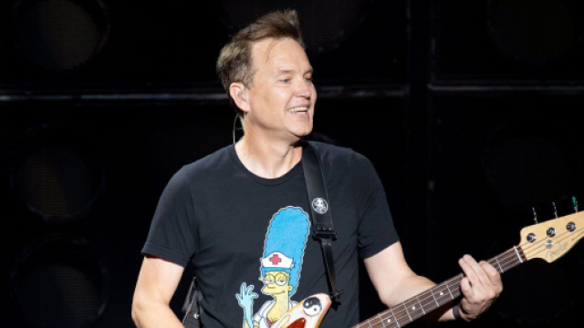 Mark Hoppus dei Blink-182 torna a parlare del suo stato di salute e della sua lotta contro il cancro.