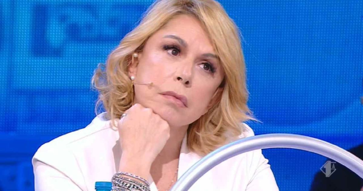 Amici, Anna Pettinelli Si Sfoga Dopo Le Voci D'addio: 'Non Credete A ...