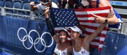 U.S. win the women's beach volleyball gold (Image source: Olympics2020/YouTube)