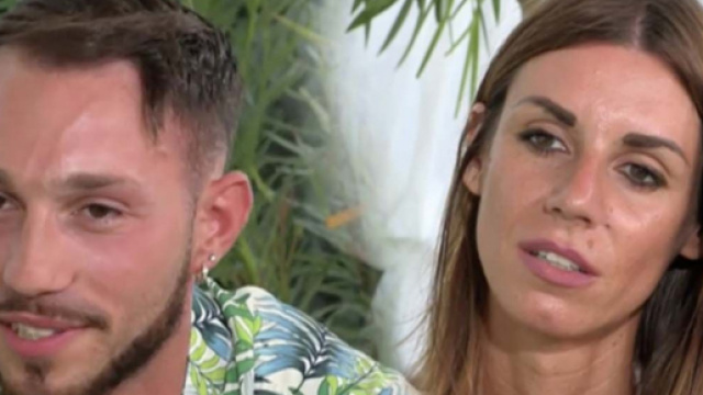 Temptation Island: Jessica mostra su IG e ironizza sull'auto ricevuta dall'ex Autera.