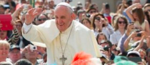 En la carta al papa Francisco se hablaba sobre el caso del cardenal Ángelo Becciu (Twitter, Pontifex_es)