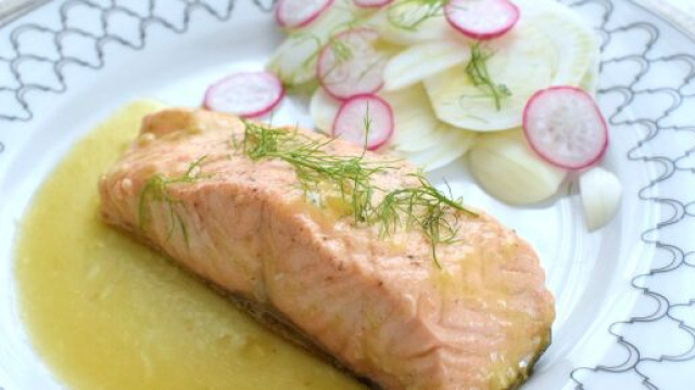Salmone con finocchio, una delizia per il palato.