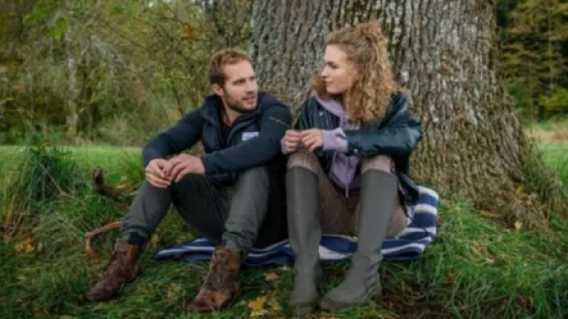 Tempesta d'amore, anticipazioni 23-29 agosto: Florian farà realizzare l'albero magico.