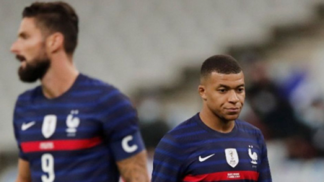 Kylian Mbappé et Olivier Giroud en froid ? (Crédit Twitter)