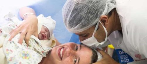 Debby Lagranha anuncia nascimento do filho (Reprodução/Instagram/@debbylagranha)
