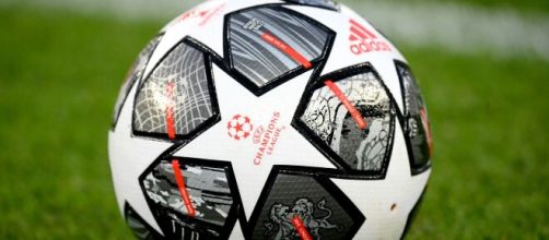 Il pallone della Uefa Champions League.