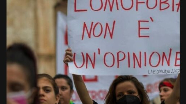 Daniela Tiezzi in piazza (foto di autore anonimo)