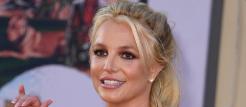 Britney Spears annuncia il fidanzamento con Sam Asghari sui social: 'Non ci posso credere'.