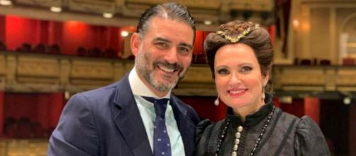Matías Urrea y Ainhoa Arteta en el Teatro Real en septiembre de 2019 (Instagram @matias_urrea_c)