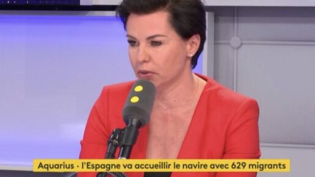 Laurence Saillet, chroniqueuse dans Balance Ton Post. Source: Capture d'écran France 2