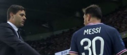 Leo Messi pas content de sortir face à Lyon. (crédit Twitter)