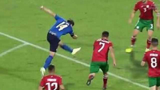 Le magnifique but de Chiesa contre la Bulgarie (Source : capture YouTube)