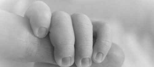 La mujer volvió a la vida a tiempo de conocer a su nieta recién nacida - Pixabay
