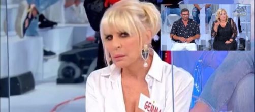 Uomini e donne, Gemma senza corteggiatori: Tina chiama il centralino per aver info (Video).