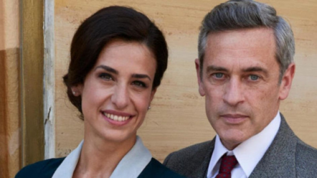 Il Paradiso, trame all'1/10: Gloria scopre una triste verità e non dà la lettera a Ezio.