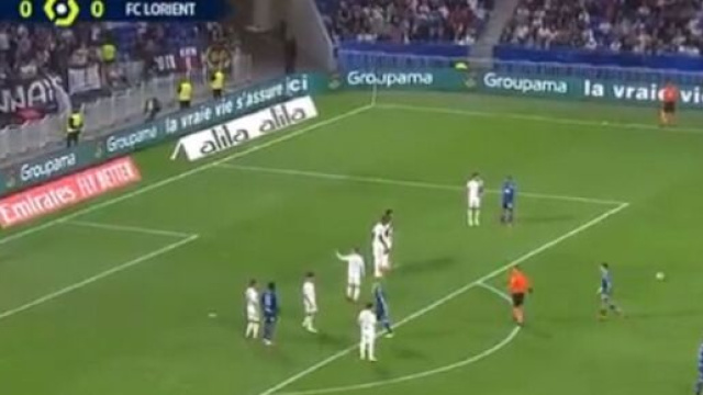 Le but '&agrave; la Juninho' de Laurient&eacute; (capture YouTube)