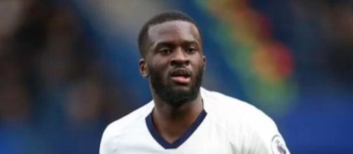 Tanguy Ndombele, centrocampista del Tottenham.