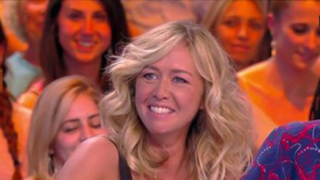 Énora Malagré sur le plateau de TPMP. Source : capture d’écran C8.