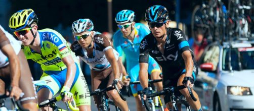 Ciclismo e doping, la lotta si sposta sui chetoni: l'Uci si interroga e il World Tour si spacca.