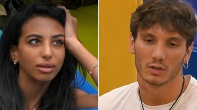 GF Vip, Lul&ugrave; ha un ragazzo fuori? Fan avvertono Manuel: 'Parla di nuovo in codice di Luca'.